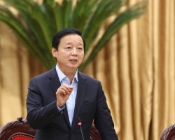 Phó thủ tướng Trần Hồng Hà chủ trì hội nghị lấy ý kiến về dự thảo Luật Đất đai sửa đổi, chiều 25/2. Ảnh: Minh Khôi