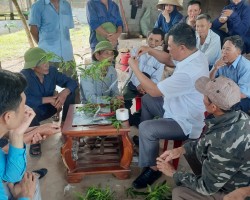 Hội Nông dân xã Lưu Vĩnh Sơn tổ chức tập huấn kỹ thuật cho các hộ gia đình trồng hoa cây cảnh