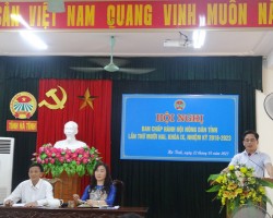 Đồng chí Ngô Văn Huỳnh – Tỉnh ủy viên, Phó Trưởng ban Thường trực Ban Dân vận Tỉnh ủy phát biểu tại hội nghị
