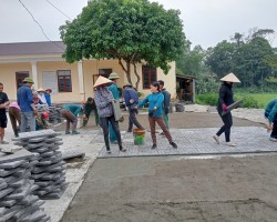 Chi hội thôn Hợp Bình xã Hương Minh hưởng ứng xây dựng nông thôn mới