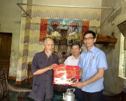 Hội Nông dân thị trấn Phố Châu tổ chức bữa cơm tri ân nhân Ngày Thương binh - Liệt sỹ