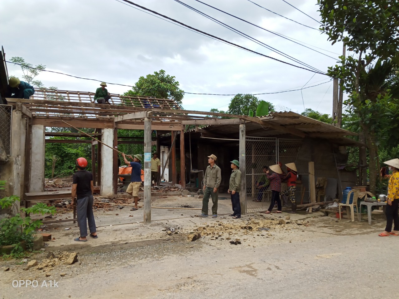 Hội Nông dân xã Hương Bình giúp Hội viên khó khăn nâng cấp, sửa chữa nhà ở đảm bảo tiêu chí trong xây dựng Nông thôn mới