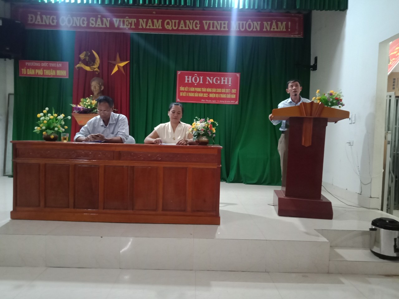 Đồng chí Đặng Đức Dương - Chủ tịch Hội Nông dân phường Đức Thuận về dự phát biểu tại hội nghị
