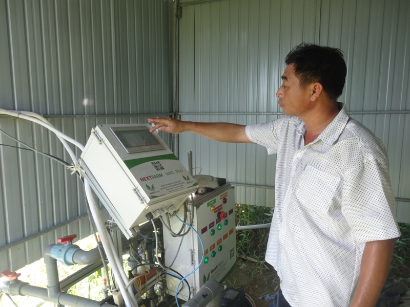 Mô hình giám sát nông nghiệp thông minh cho cây cam của gia đình ông Thái Vinh Quang