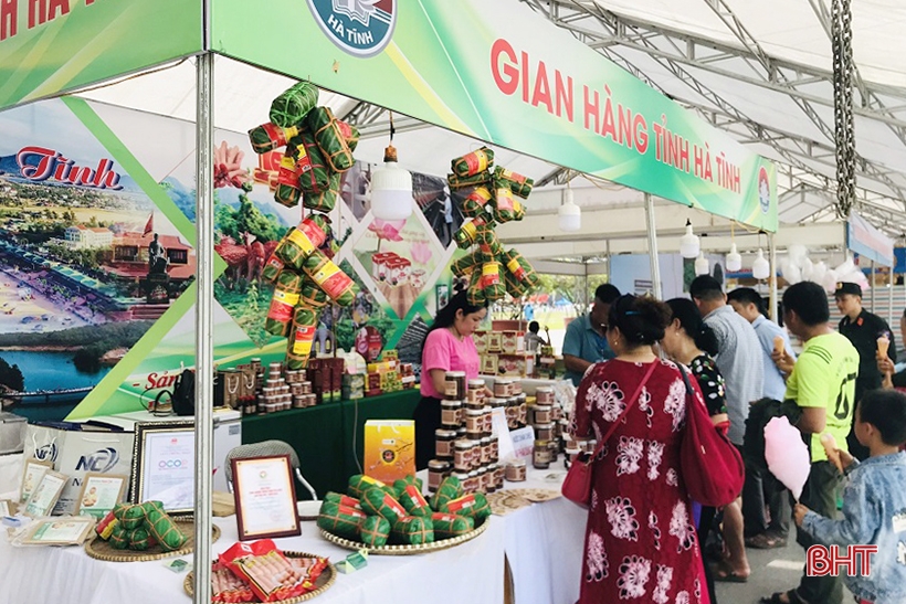 Hà Tĩnh tham gia 4 gian hàng với gần 60 sản phẩm tại Triển lãm Festival trái cây và sản phẩm OCOP Việt Nam năm 2022 (tổ chức tại Sơn La vào cuối tháng 5/2022).