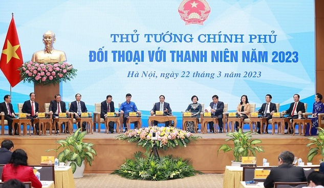 Thủ tướng Chính phủ và các đồng chí Bộ trưởng các Bộ tại hội nghị đối thoại