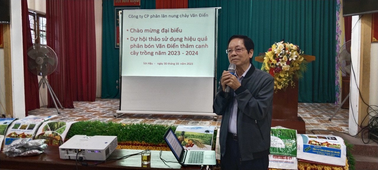 Lộc Hà: Hội Nông dân xã Ích Hậu và Hội Nông dân xã Thạch Mỹ phối hợp tập huấn sử dụng phân bón