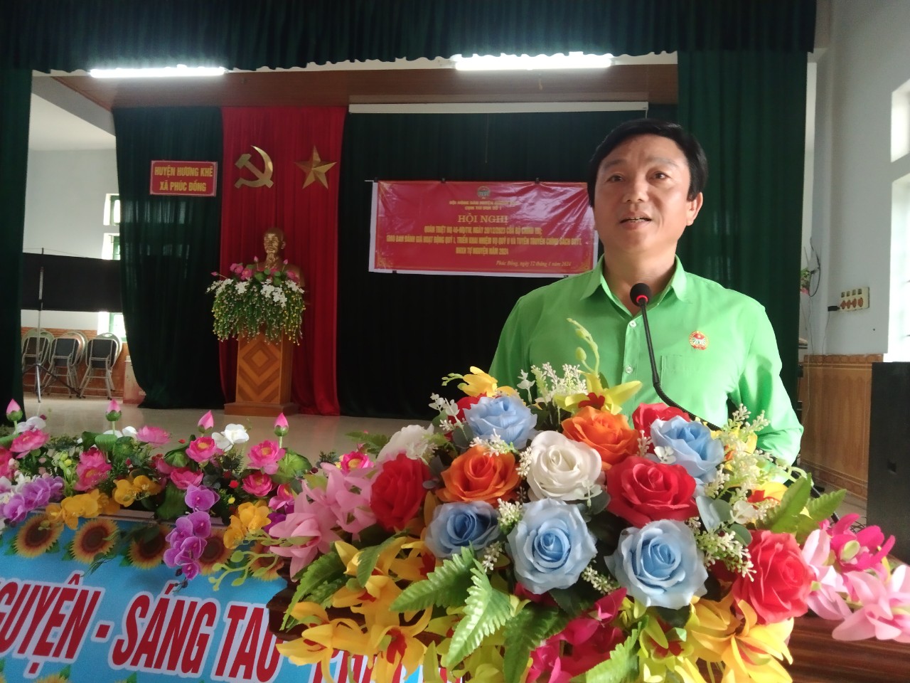 Đc Đinh Công Tịu Chủ tịch HND huyện phát biểu kết luận HN