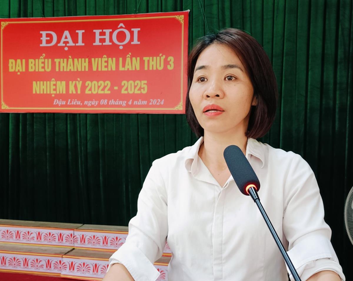 Đc Lê Thị Thanh Hải, Chủ tịch UBND phường Đậu Liêu ghi nhận kết quả hoạt động sản xuất, kinh doanh của HTX trong năm 2023, phát huy hiệu quả, tạo mọi điều kiện để thúc đẩy nền kinh tế nông nghiệp của phường