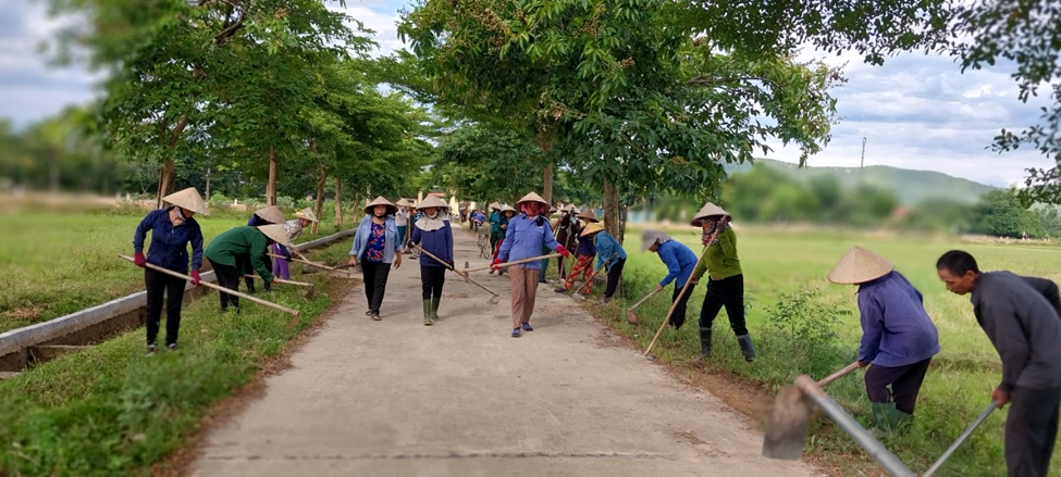 Hội Nông dân xã Hòa Lạc tích cực tham gia các phong trào tháng cao điểm xây dựng nông thôn mới năm 2024