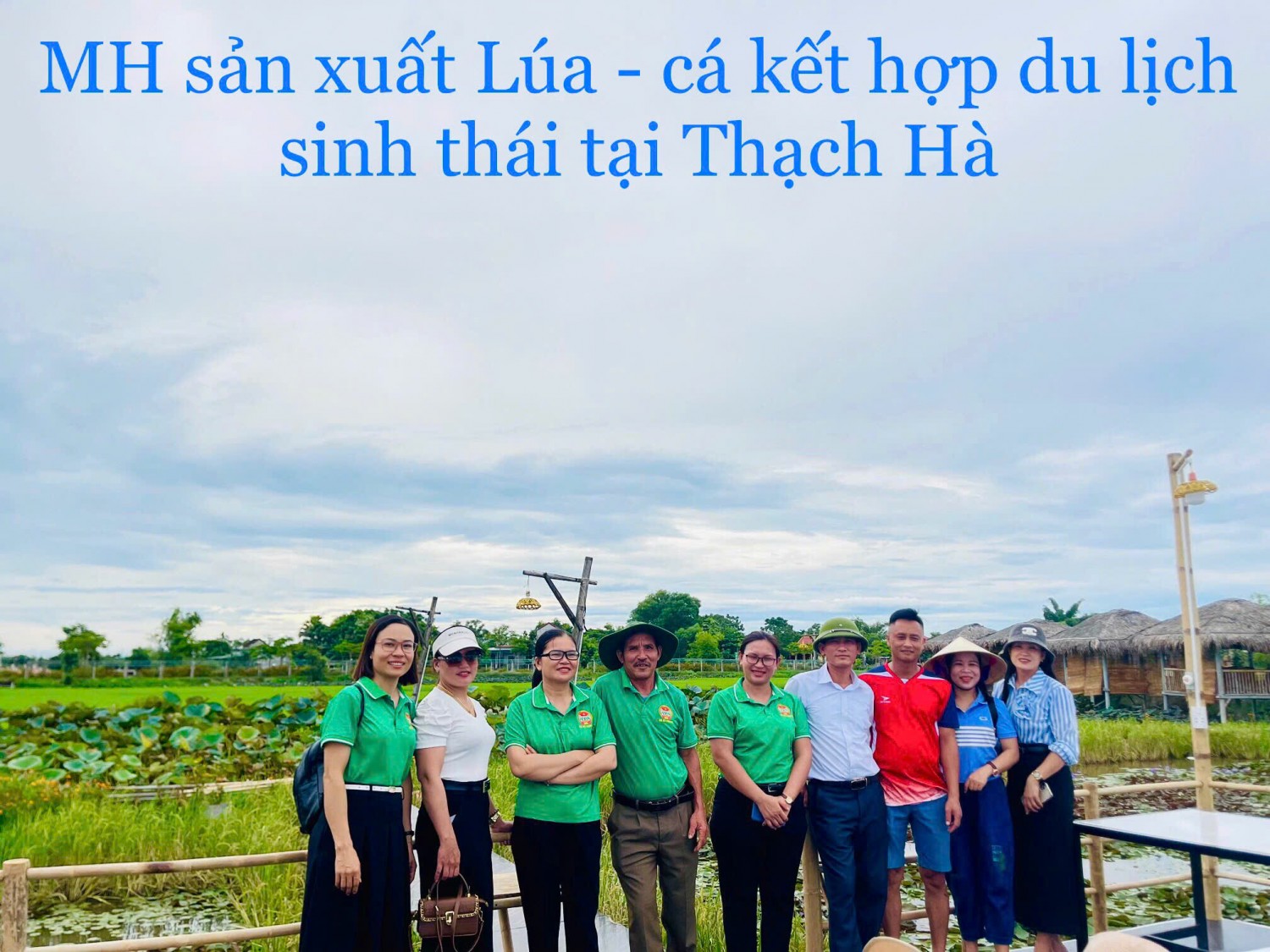 Hội Nông dân xã Kỳ Phong, huyện Kỳ Anh tổ chức hành trình về địa chỉ đỏ và tham quan học tập các mô hình kinh tế