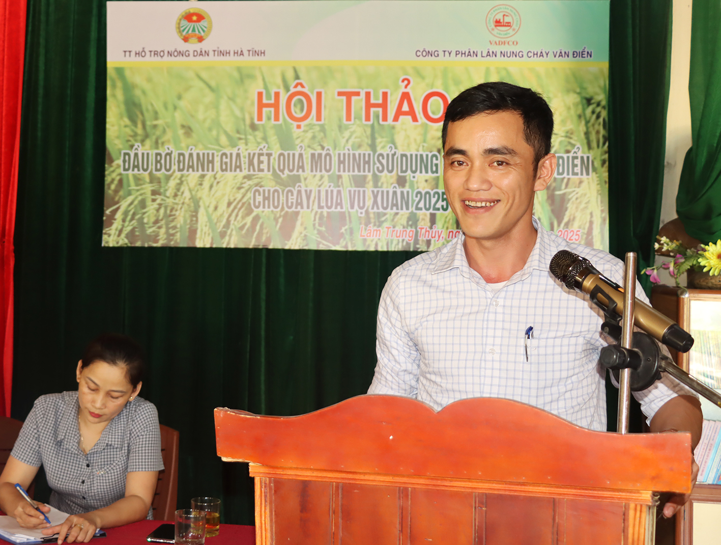 Ông Biện Văn Quảng PGĐ Trung tâm phát biểu tại Hội thảo (1)