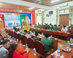 Xã Sơn Hàm huyện Hương Sơn tổ chức gặp mặt, giao lưu, tặng quà cho các thanh niên chuẩn bị nhập ngũ năm 2024