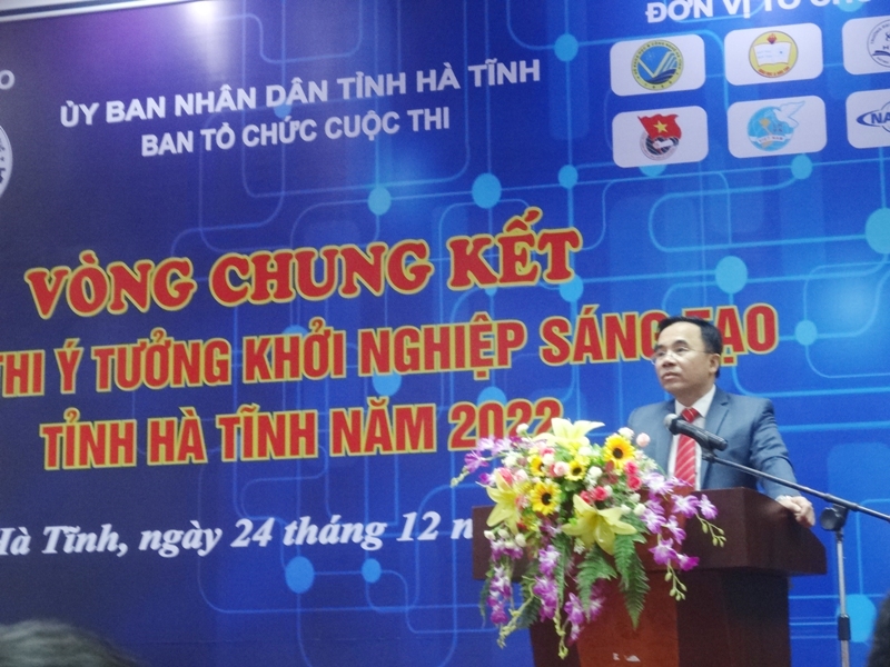 Đồng chí Bùi Quang Hoàn - Giám đốc Sở Khoa học và Công nghệ khai mạc cuộc thi