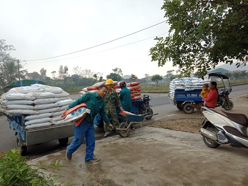 Trung tâm phối hợp cung ứng phân bón tại phường Đức Thuận, thị xã Hồng Lĩnh