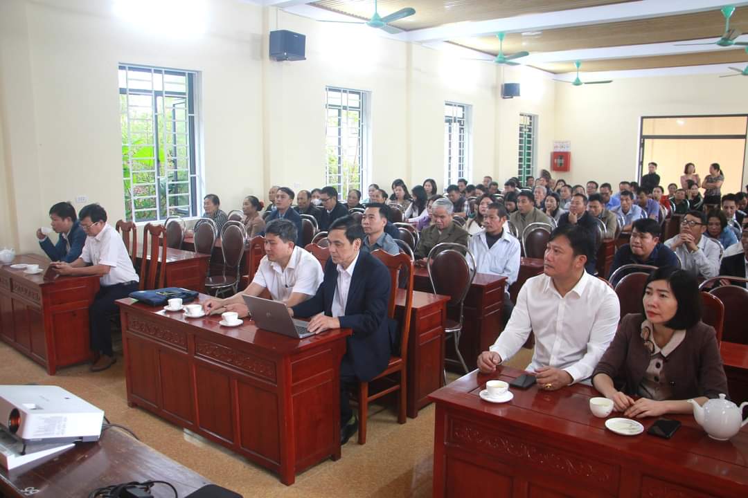 Hội Nông dân huyện Can Lộc tuyên truyền kết quả Đại hội VIII và Nghị quyết 46/NQ-TW của Bộ Chính trị