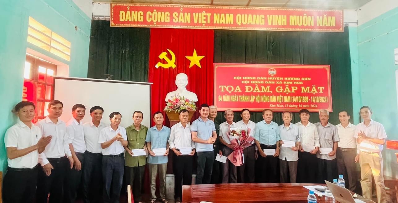 Hội Nông dân xã Kim Hoa, huyện Hương Sơn tổ chức Tọa đàm, gặp mặt nhân dịp kỷ niệm 94 năm Ngày thành lập Hội Nông dân Việt Nam (14/10/1930-14/10/2024)