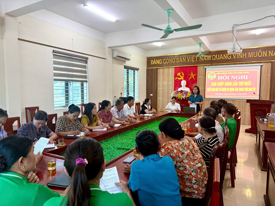 Hội Nông dân xã Cẩm Bình tổ chức Hội nghị Ban Chấp hành lần thứ nhất, triển khai nhiệm vụ 6 tháng cuối năm 2025