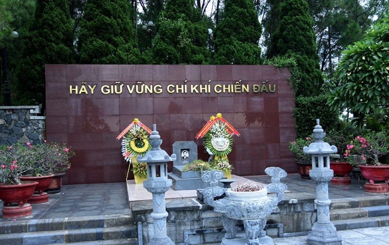 Khu mộ của đồng chí Trần Phú - Tổng Bí thư đầu tiên của Đảng